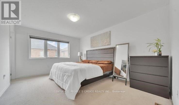 Photo 18 of 40 Averill Road, Brampton ON
