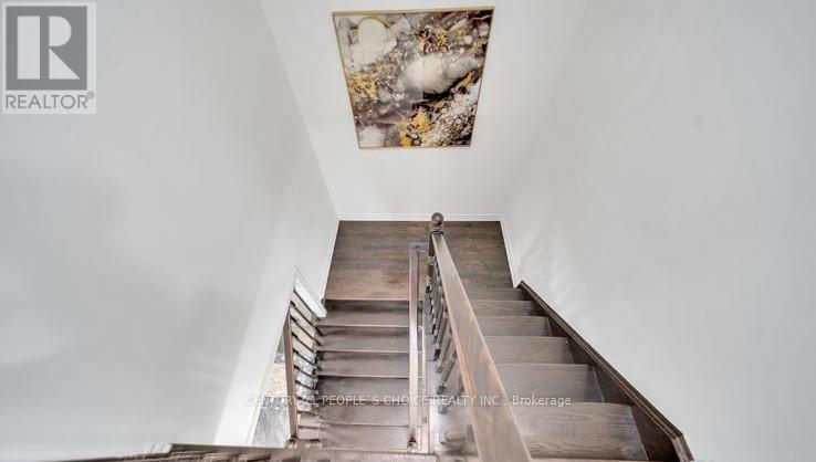 Photo 26 of 40 Averill Road, Brampton ON
