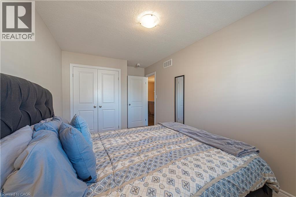 Photo 30 of 28 Kingsborough Drive, Hamilton ON