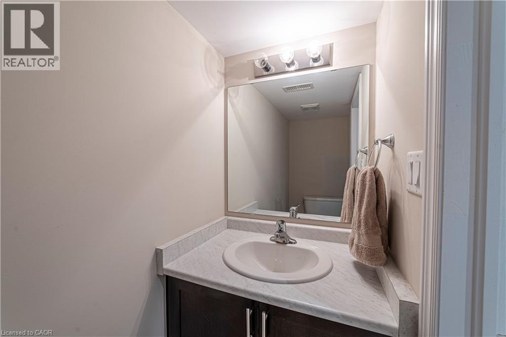 Photo 37 of 28 Kingsborough Drive, Hamilton ON