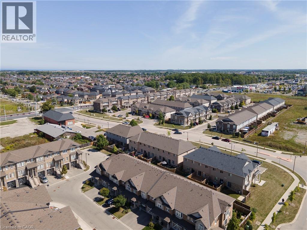 Photo 48 of 28 Kingsborough Drive, Hamilton ON