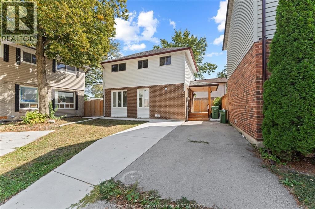 Photo 4 of 1212 Copperfield Place, Windsor ON