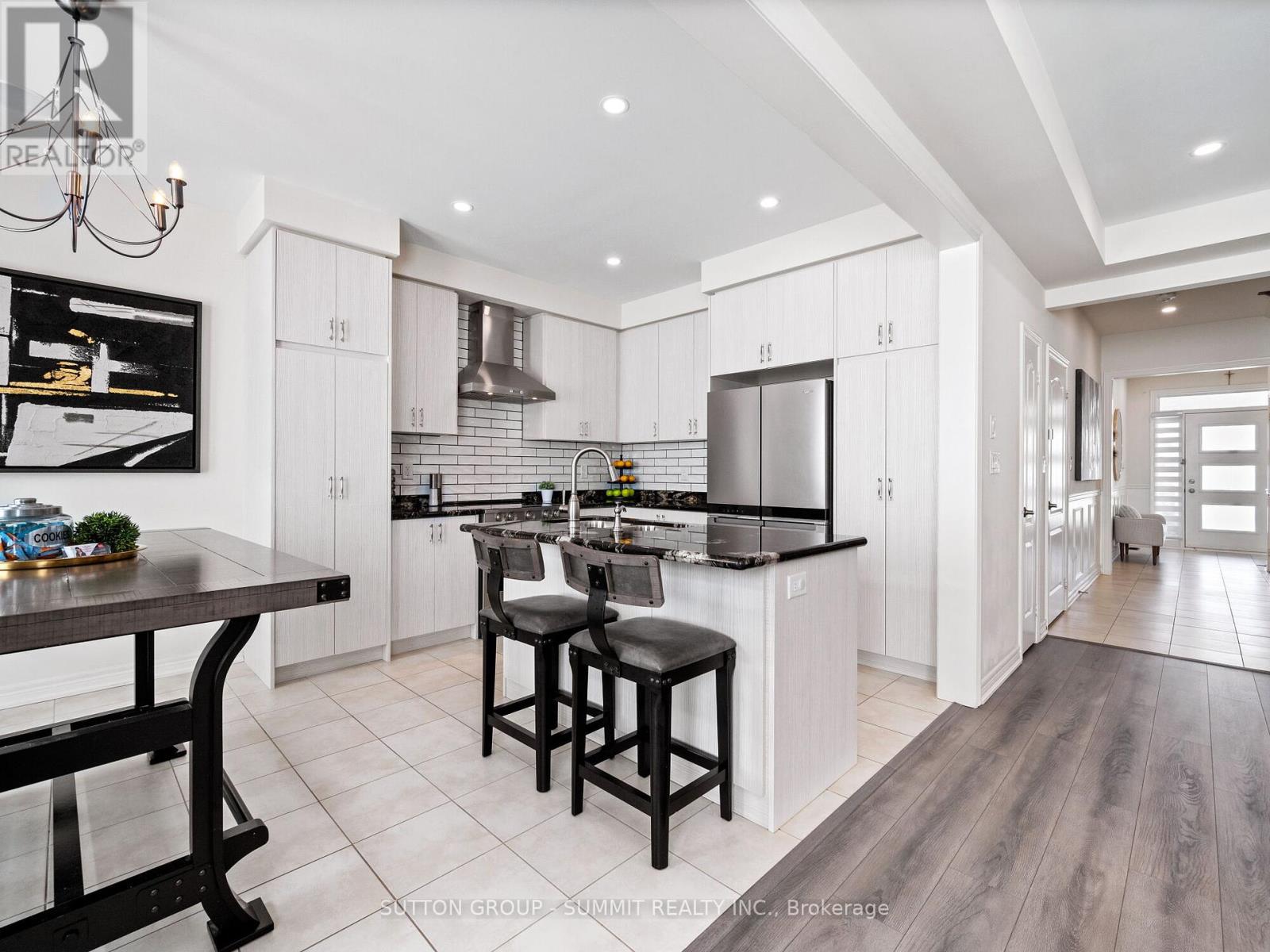 Photo 14 of 12 Great Falls Boulevard, Hamilton ON