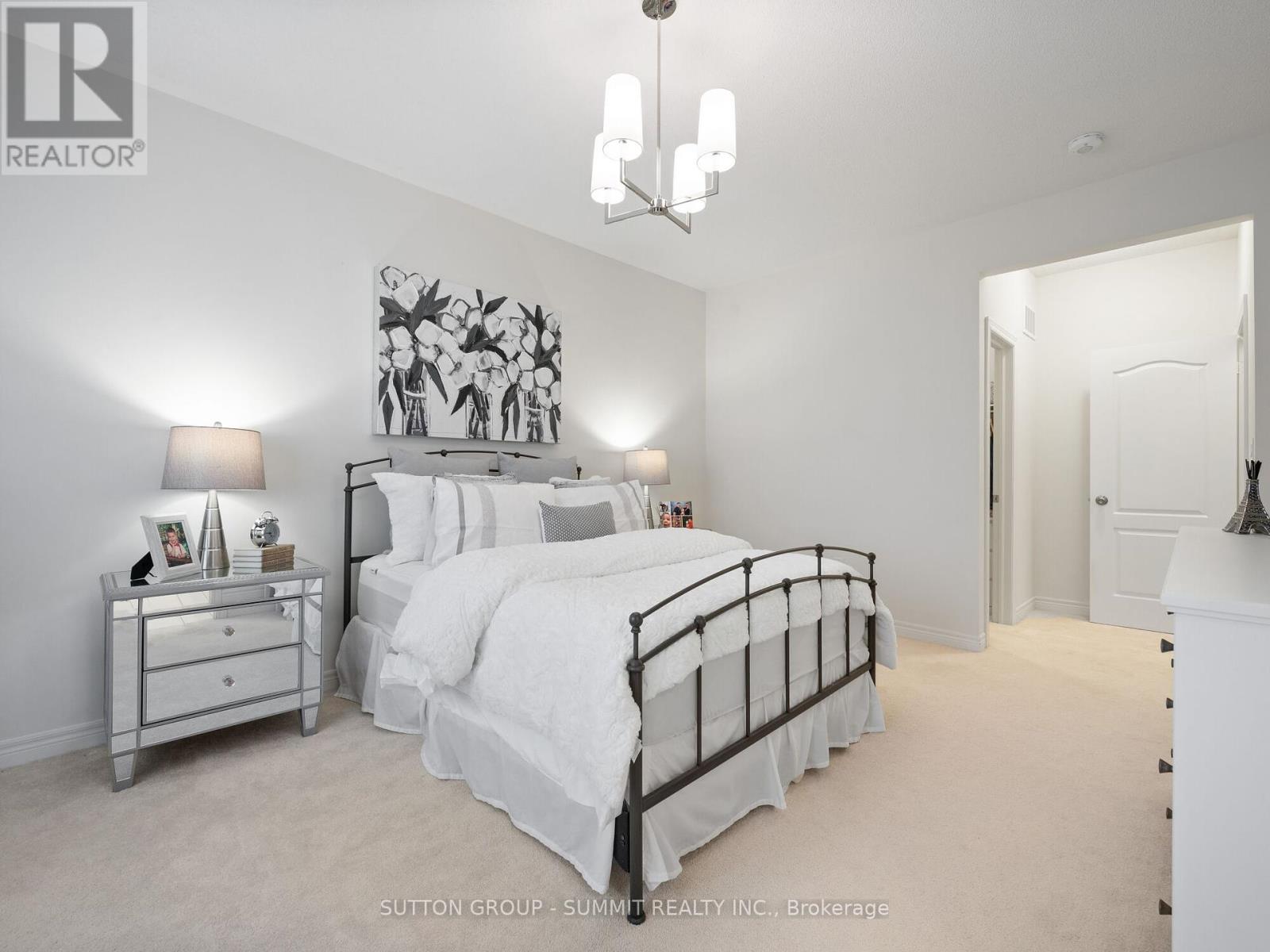 Photo 25 of 12 Great Falls Boulevard, Hamilton ON