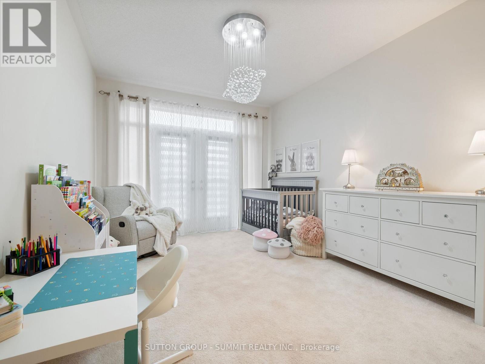 Photo 32 of 12 Great Falls Boulevard, Hamilton ON