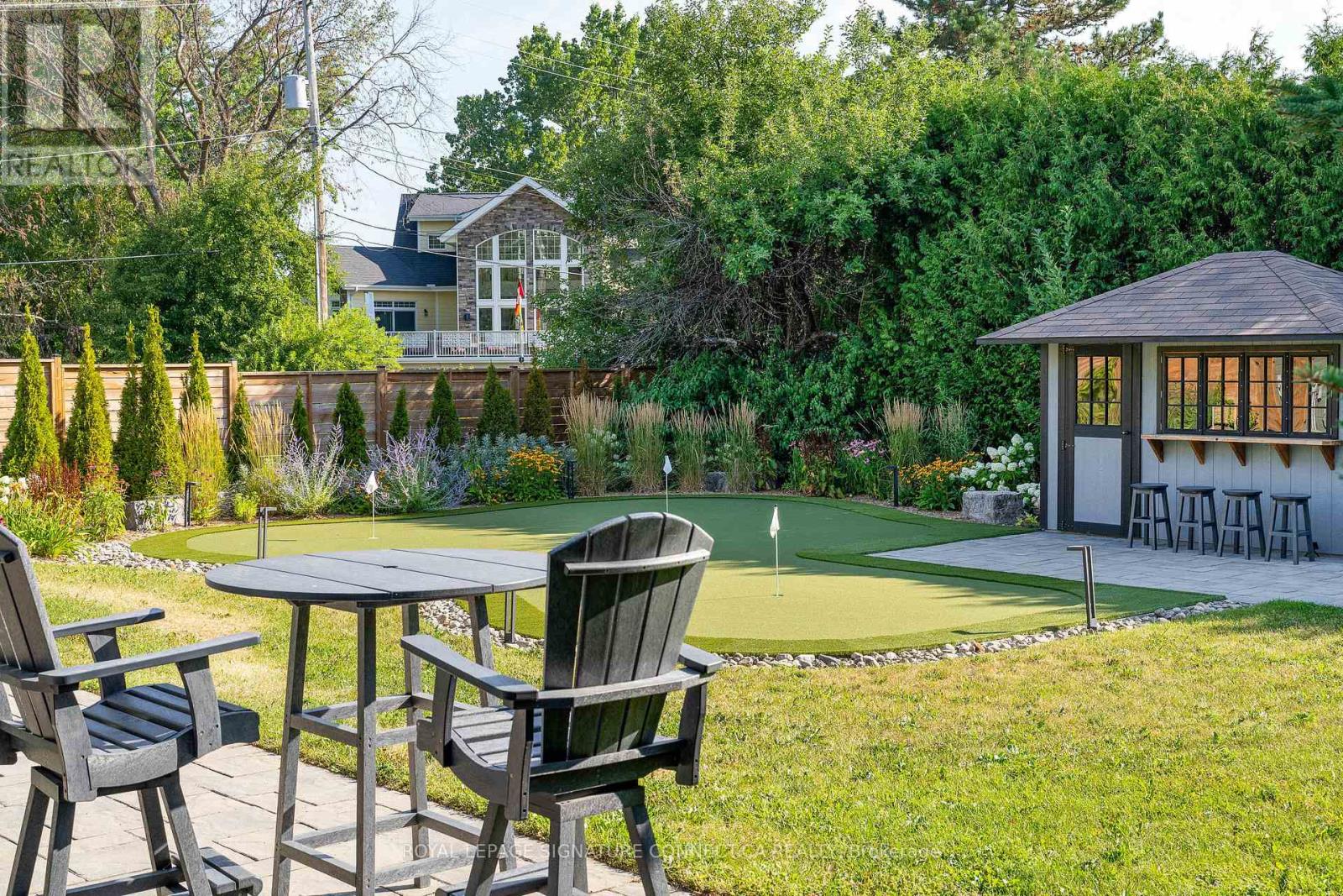 Photo 44 of 118 Settlers Way, Blue Mountains ON