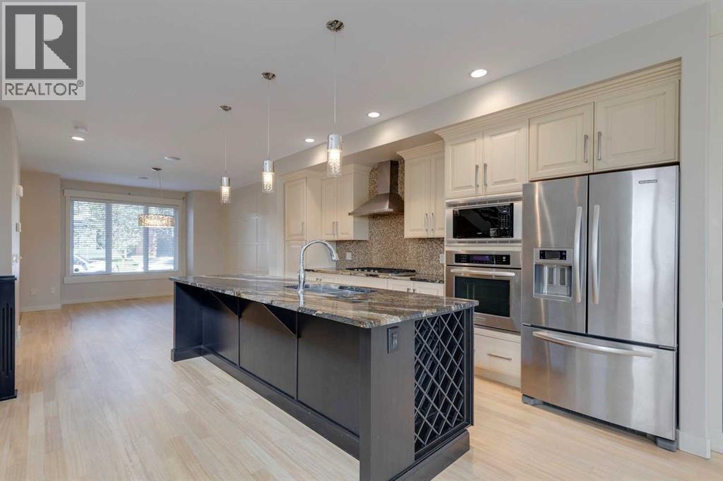 Photo 8 of 2123 32 Avenue Sw, Calgary AB