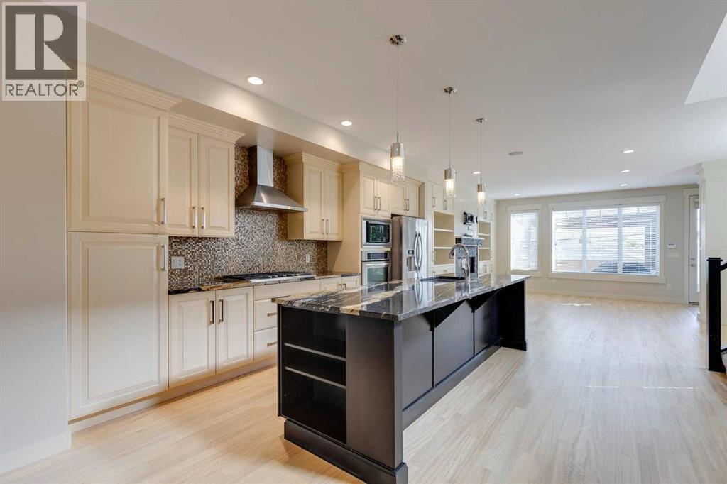 Photo 7 of 2123 32 Avenue Sw, Calgary AB