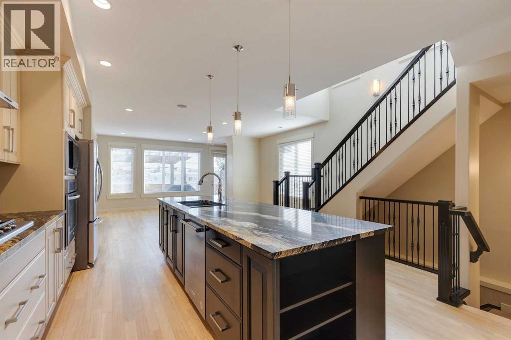 Photo 11 of 2123 32 Avenue Sw, Calgary AB
