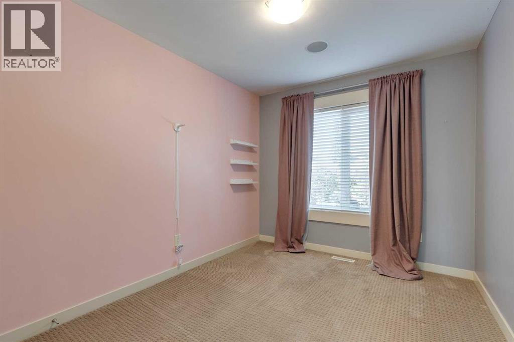 Photo 32 of 2123 32 Avenue Sw, Calgary AB