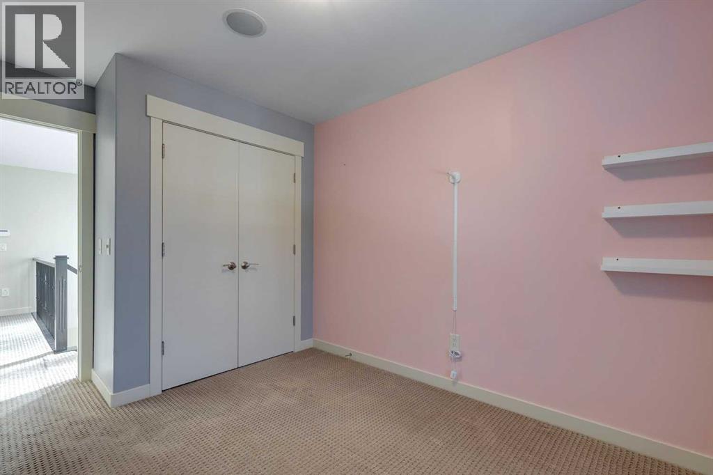 Photo 31 of 2123 32 Avenue Sw, Calgary AB