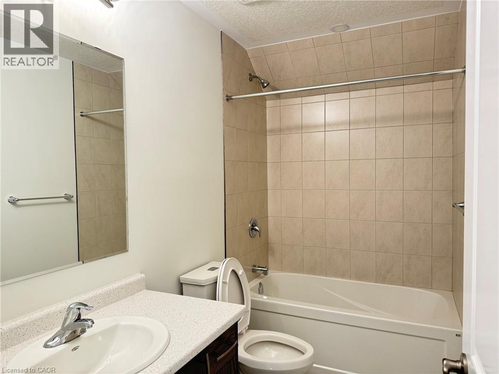 Photo 5 of 142 Foamflower Place Unit 64, Waterloo ON