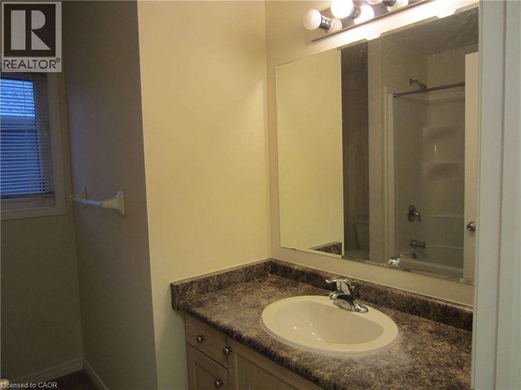Photo 7 of 931 Glasgow Street Unit 6 C, Kitchener ON