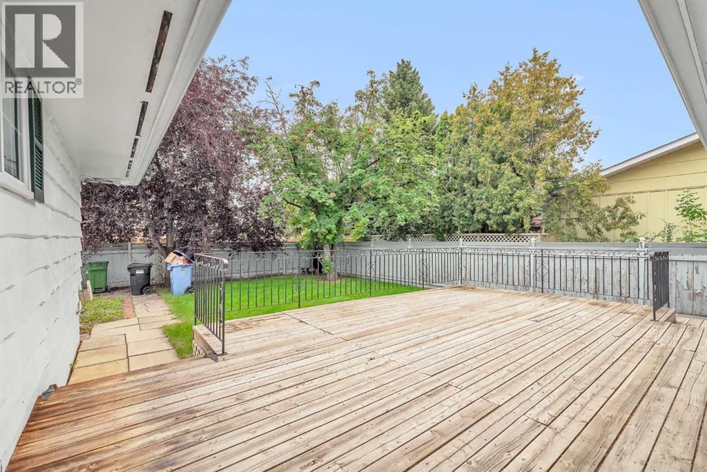 Photo 35 of 10732 Maplebend Drive Se, Calgary AB