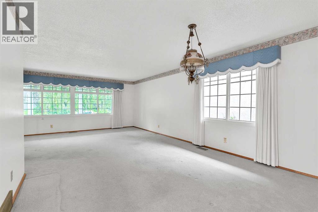 Photo 6 of 10732 Maplebend Drive Se, Calgary AB