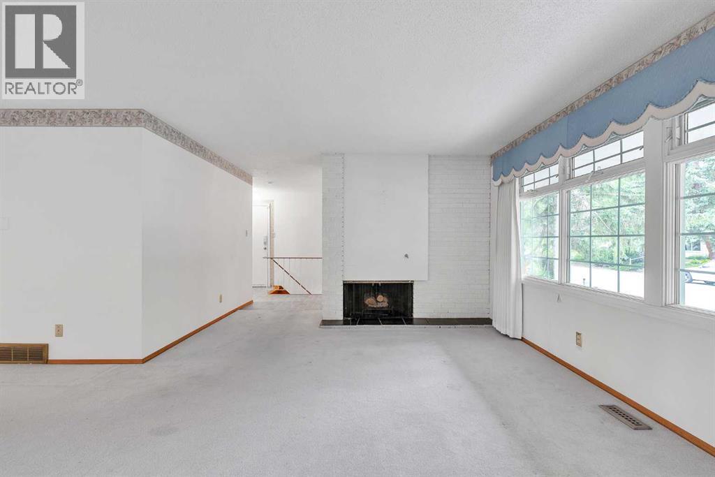 Photo 7 of 10732 Maplebend Drive Se, Calgary AB