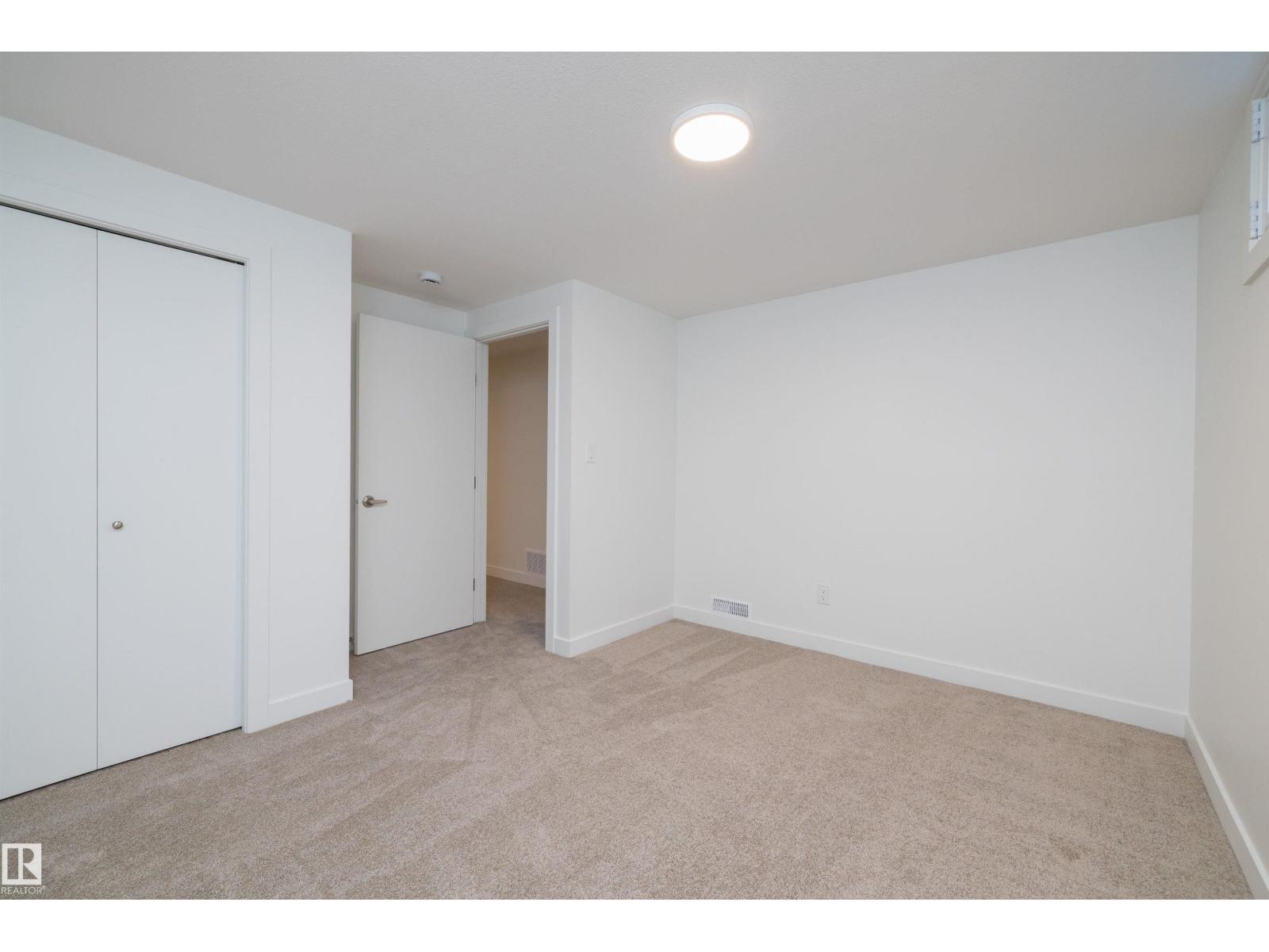 Photo 31 of 13044 78 St Nw, Edmonton AB