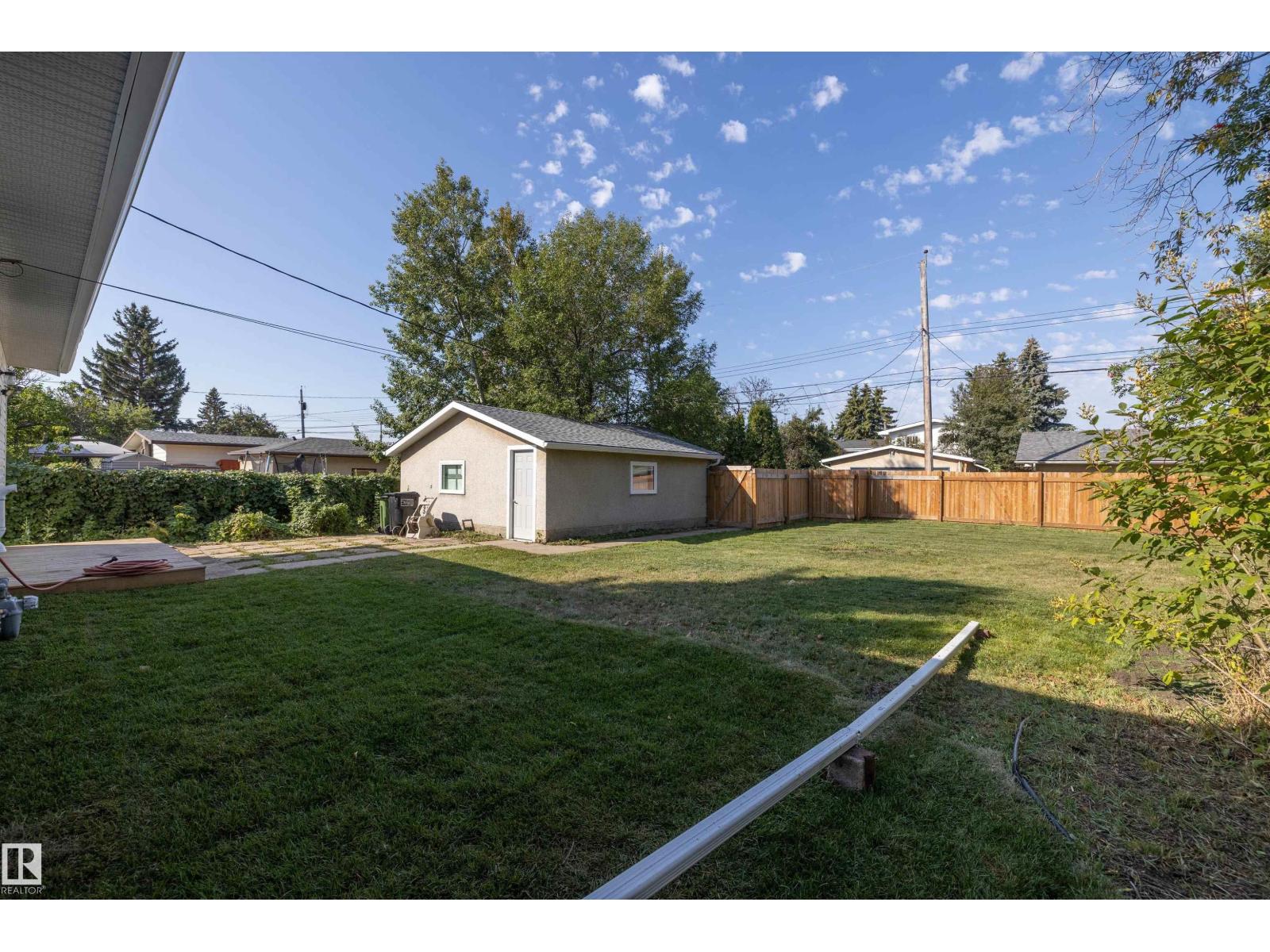 Photo 40 of 13044 78 St Nw, Edmonton AB