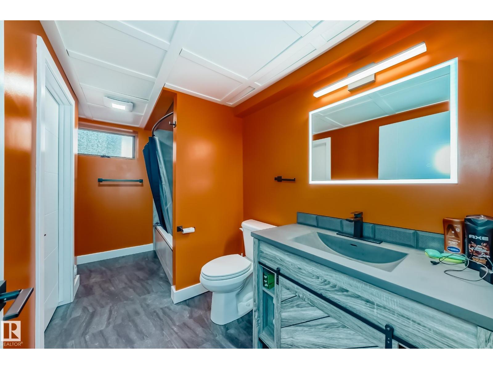 Photo 12 of 7712 86 Av Nw, Edmonton AB