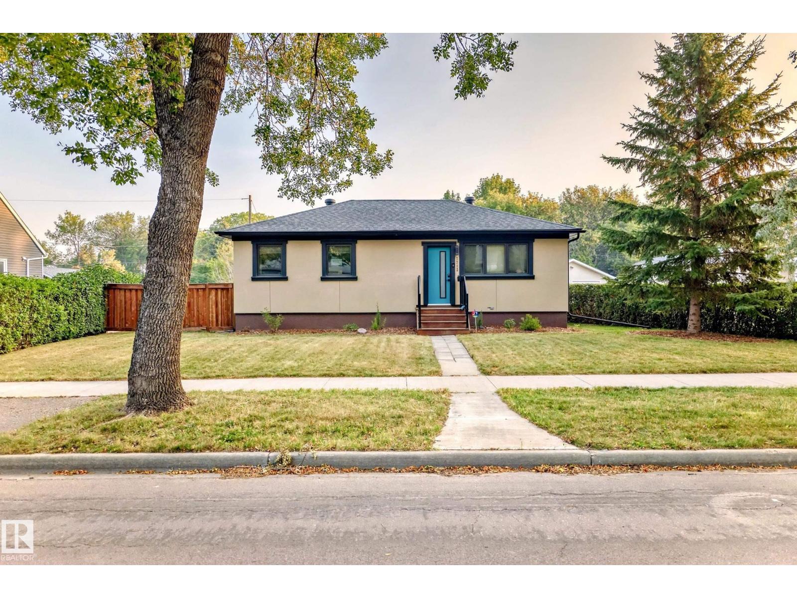 Photo 17 of 7712 86 Av Nw, Edmonton AB