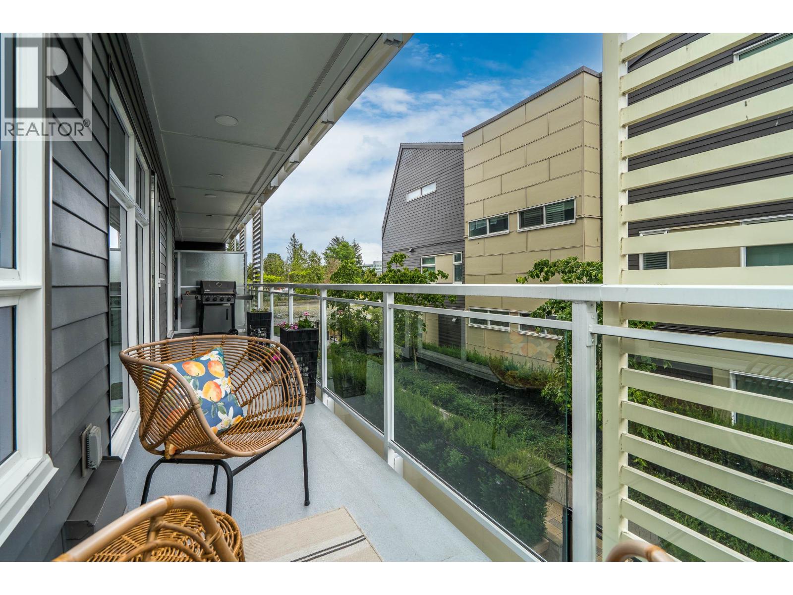 Photo 25 of 207 22226 Brown Avenue, Maple Ridge BC