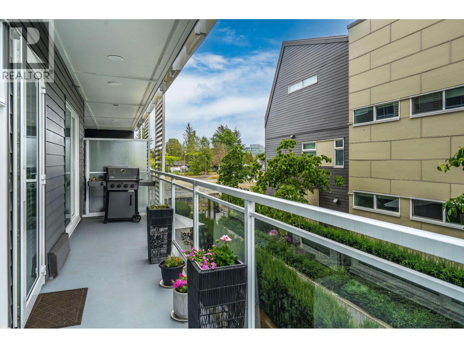 Photo 26 of 207 22226 Brown Avenue, Maple Ridge BC