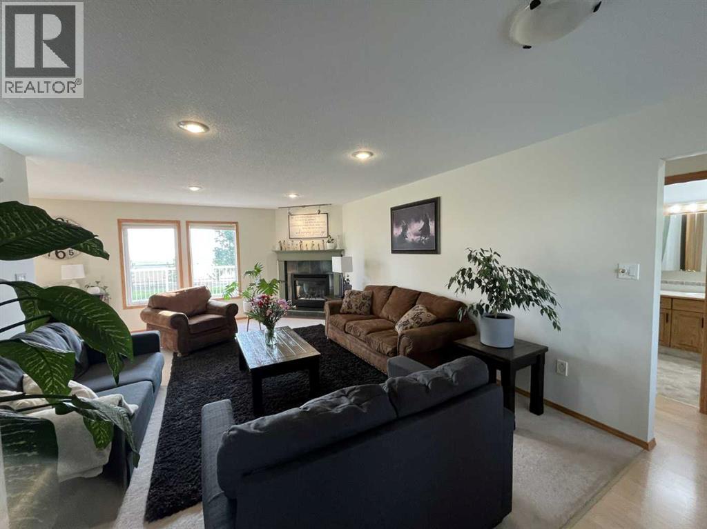 Photo 18 of 145040 Rge Rd 181, Enchant AB