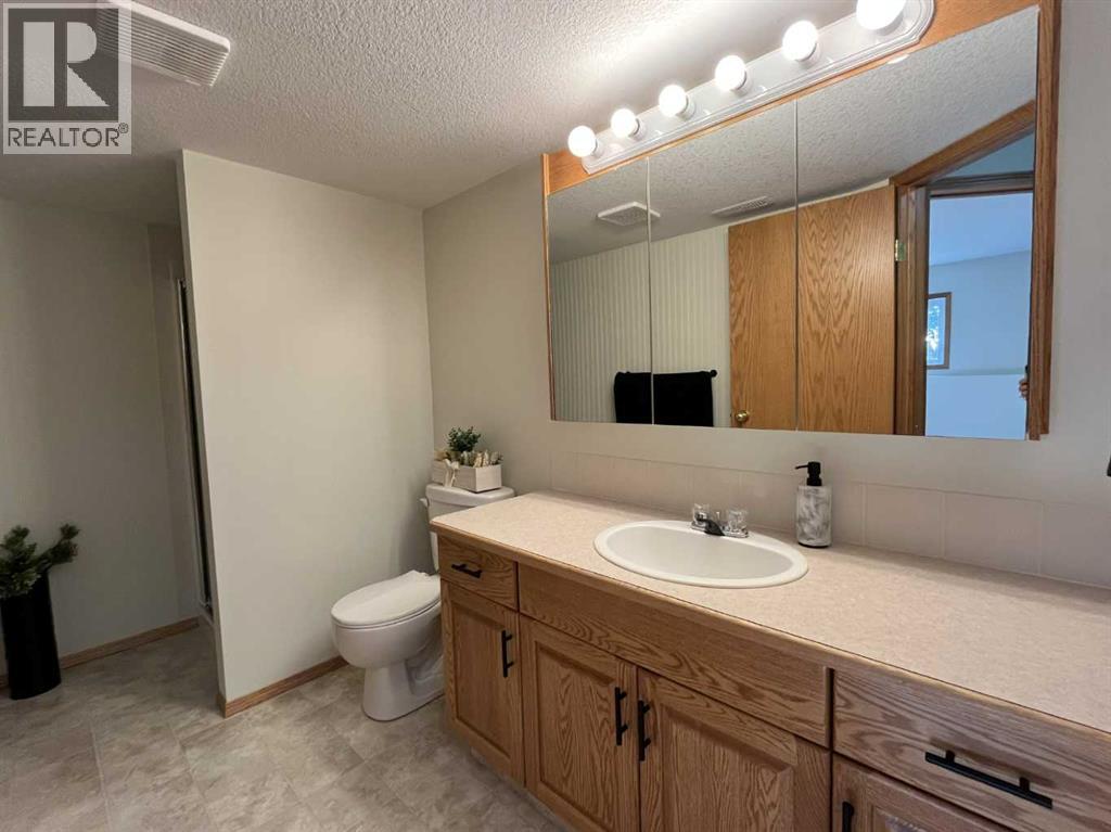 Photo 26 of 145040 Rge Rd 181, Enchant AB