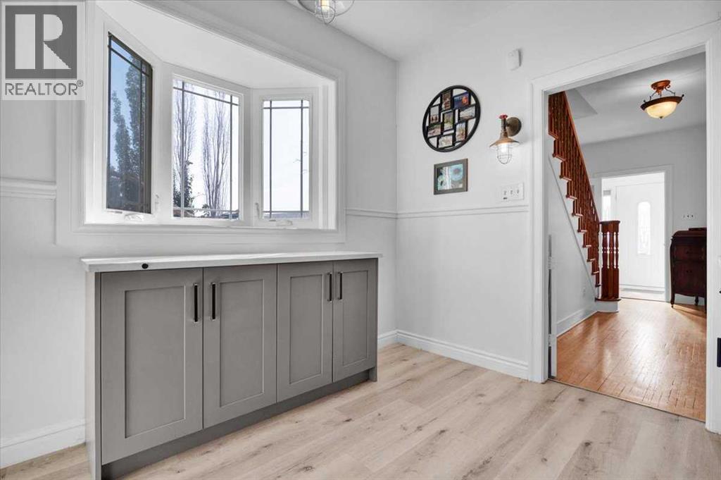 Photo 5 of 17107 80 Avenue Nw, Edmonton AB
