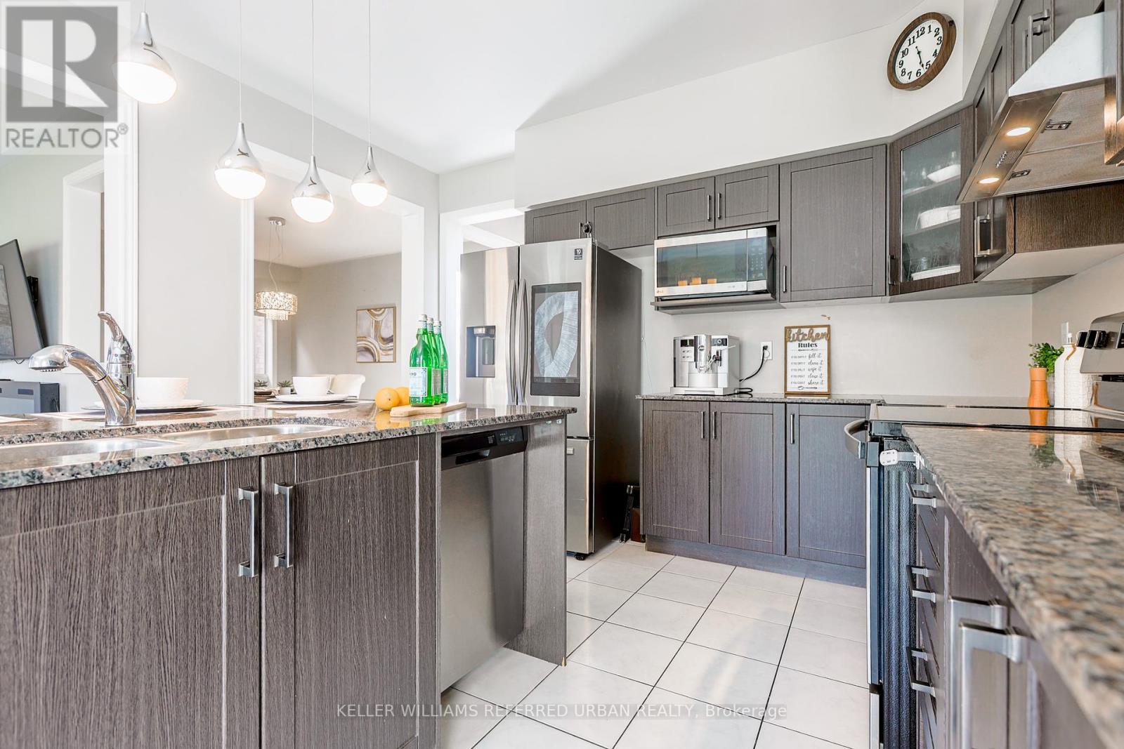 Photo 11 of 30 Henry Smith Avenue, Clarington ON