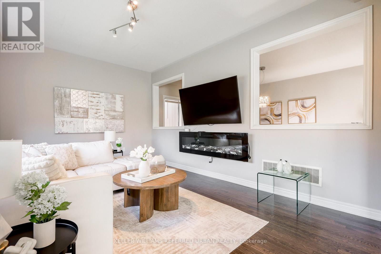 Photo 20 of 30 Henry Smith Avenue, Clarington ON