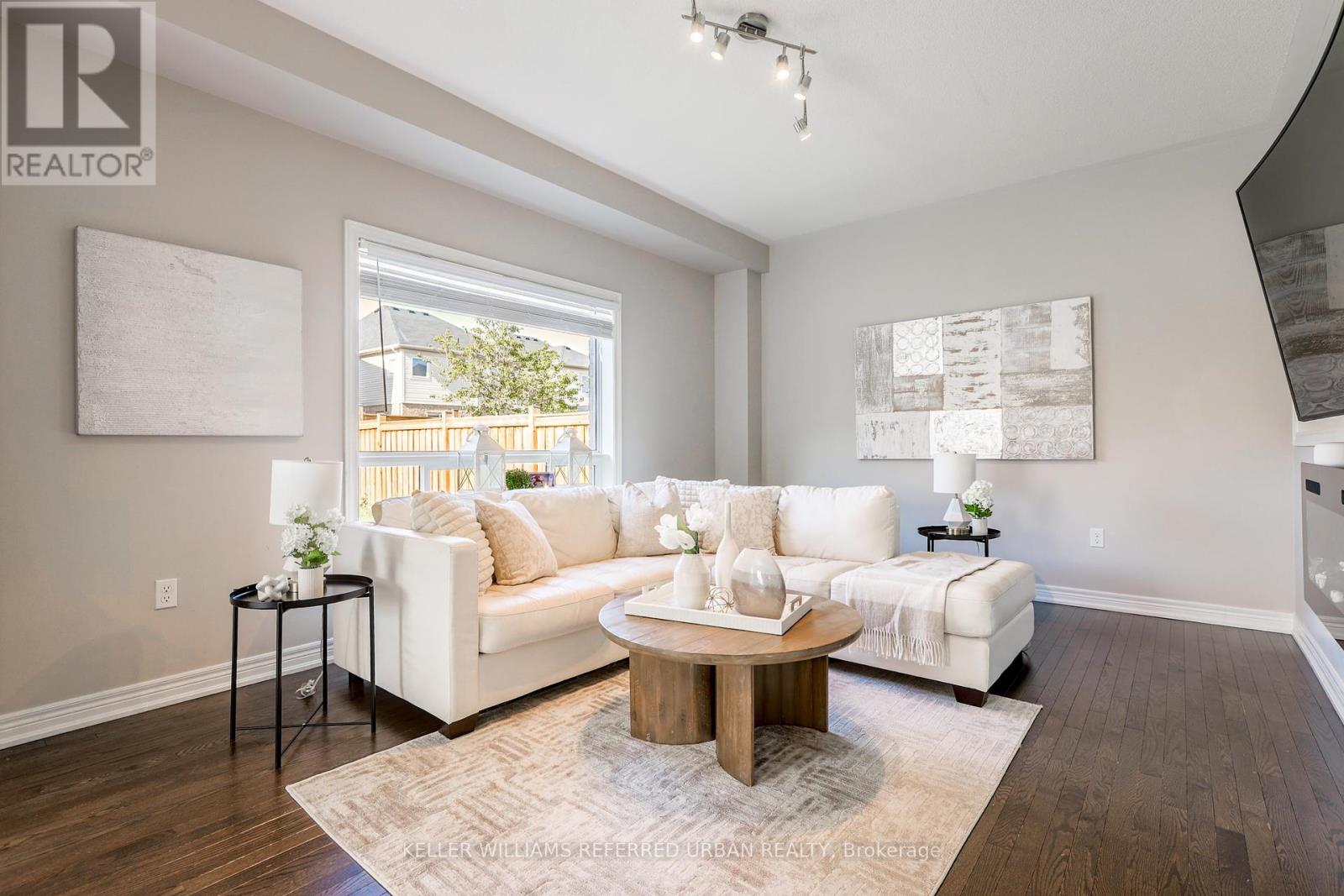 Photo 21 of 30 Henry Smith Avenue, Clarington ON