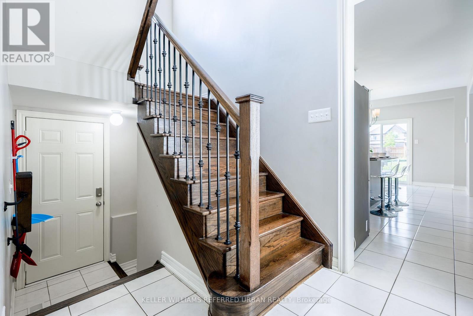 Photo 27 of 30 Henry Smith Avenue, Clarington ON