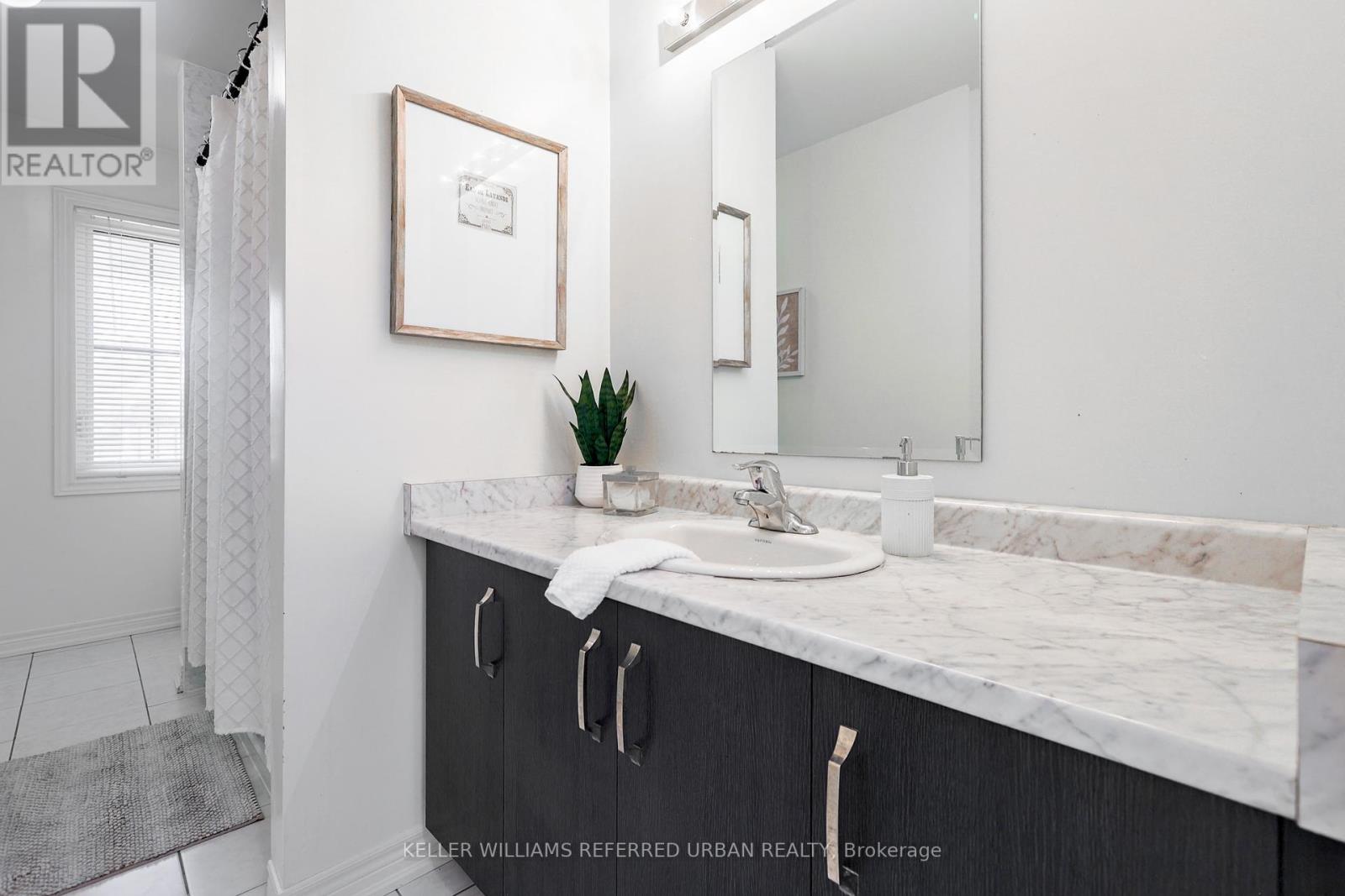 Photo 42 of 30 Henry Smith Avenue, Clarington ON
