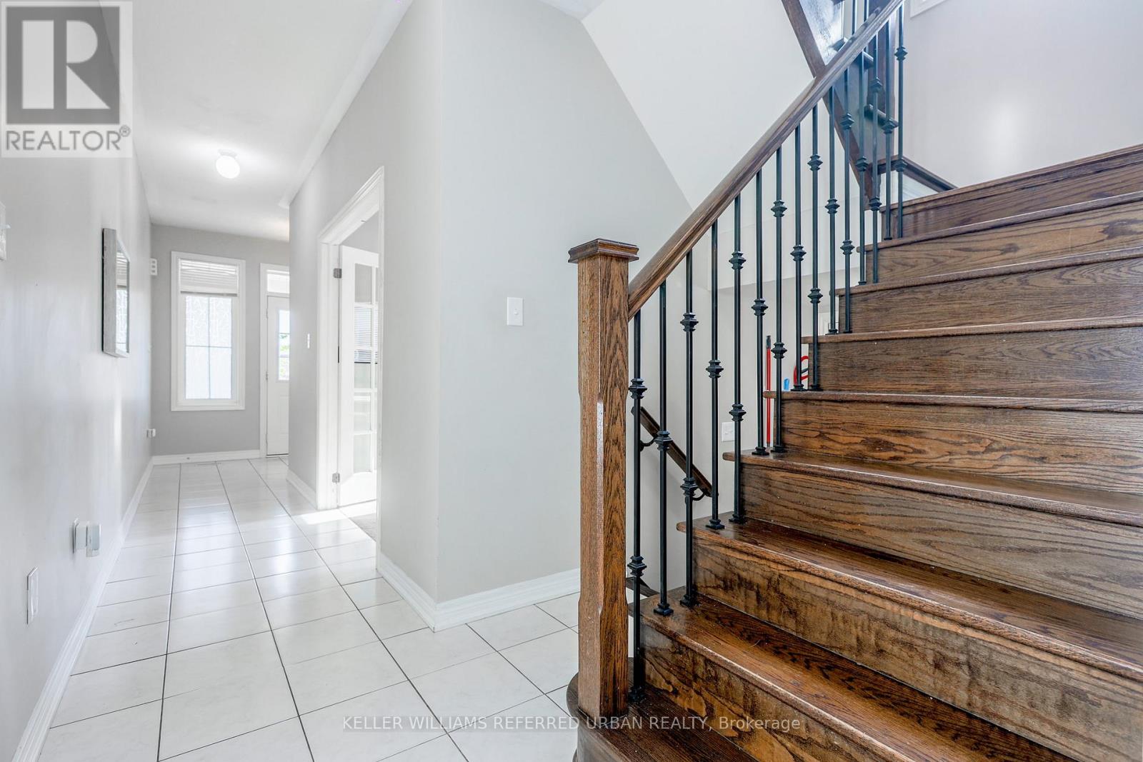 Photo 8 of 30 Henry Smith Avenue, Clarington ON