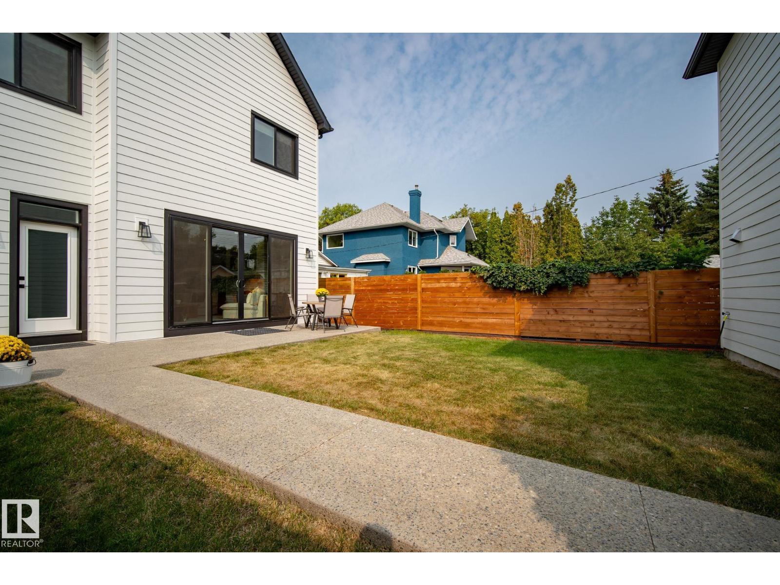 Photo 42 of 9721 96 St Nw, Edmonton AB