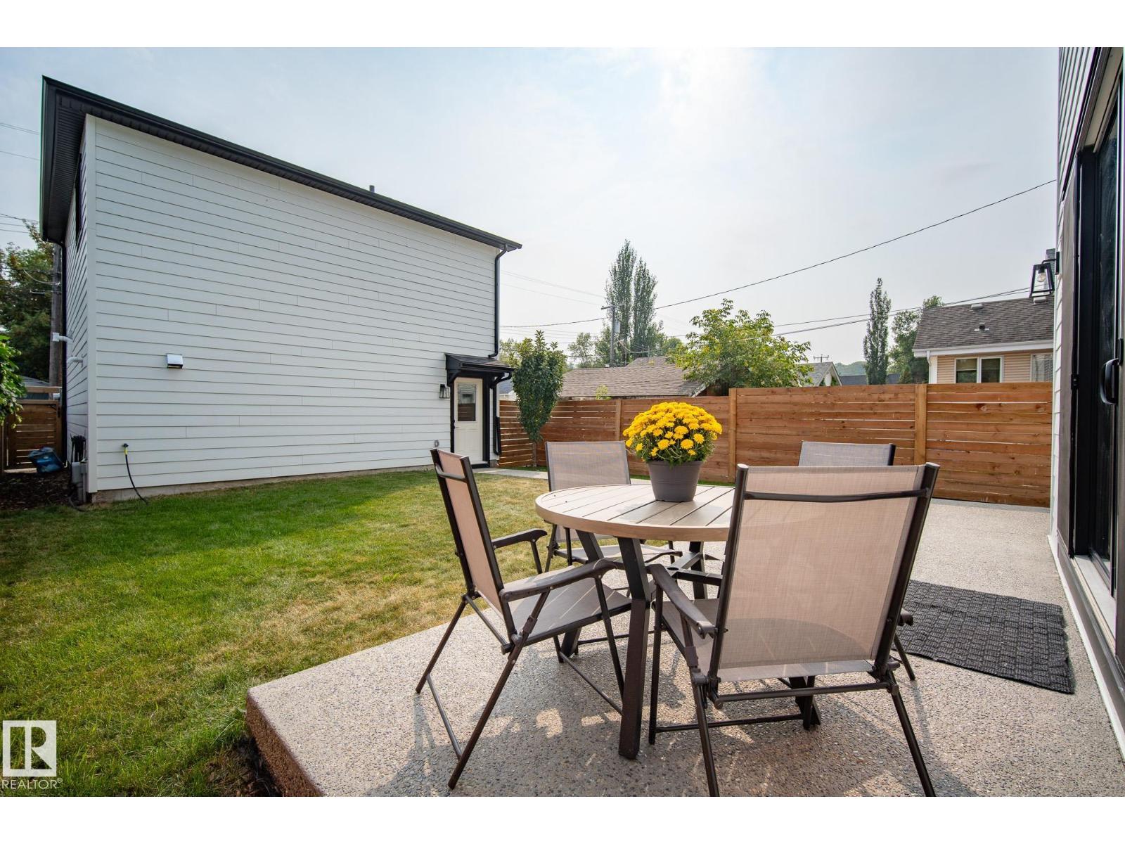Photo 43 of 9721 96 St Nw, Edmonton AB