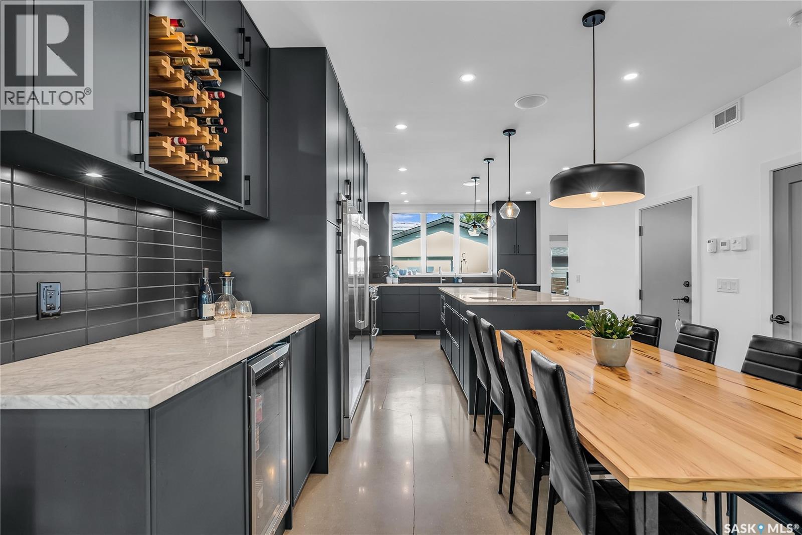 Photo 6 of 1410 Alexandra Avenue, Saskatoon SK