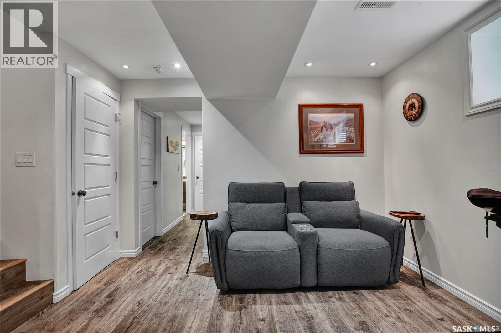 Photo 20 of 466 Henick Crescent, Saskatoon SK
