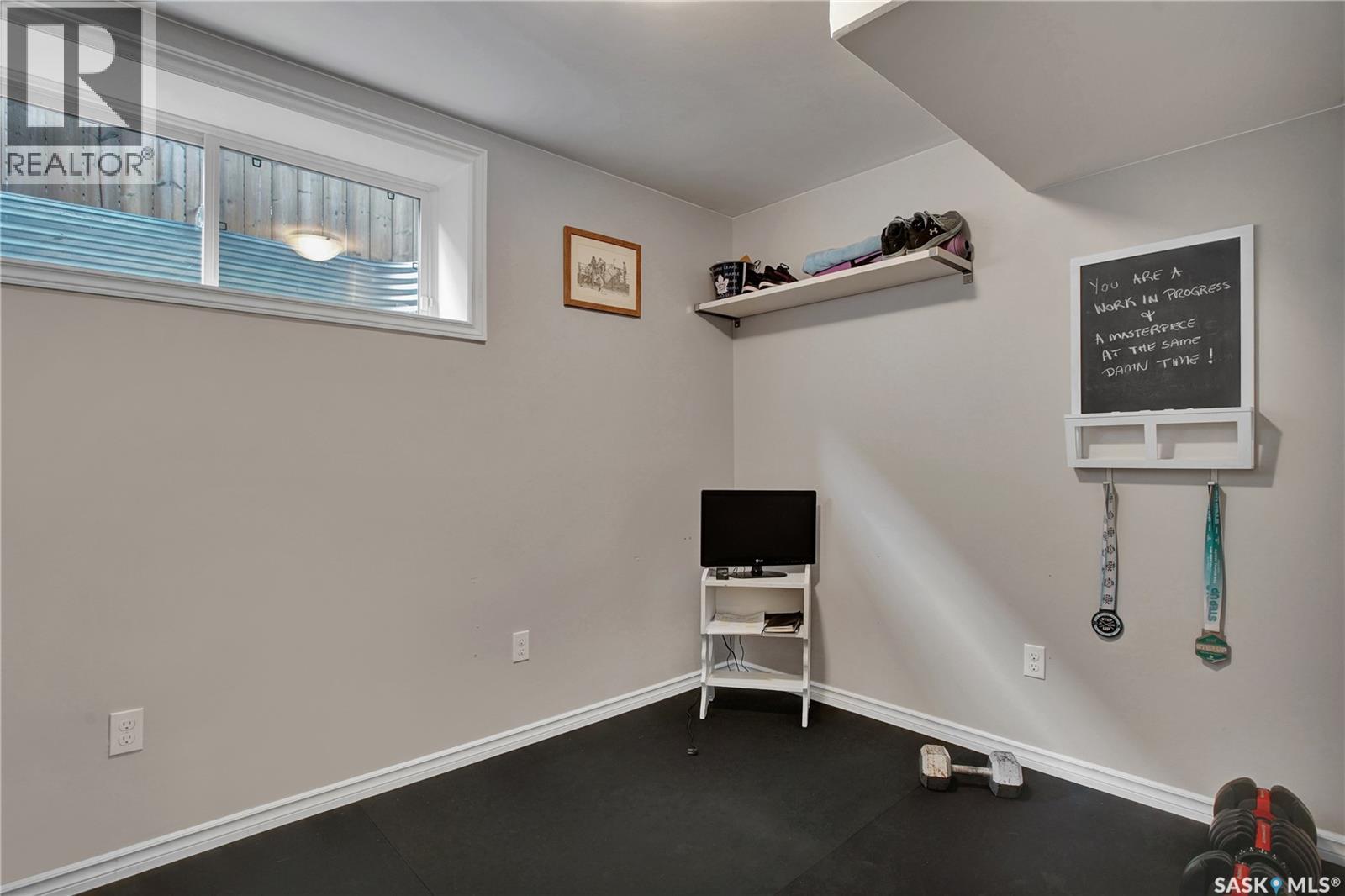 Photo 22 of 466 Henick Crescent, Saskatoon SK