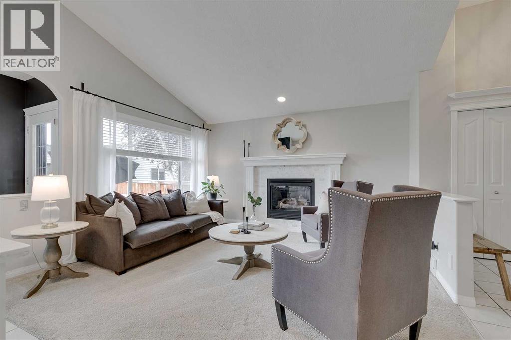 Photo 3 of 95 Prestwick Heath Se, Calgary AB
