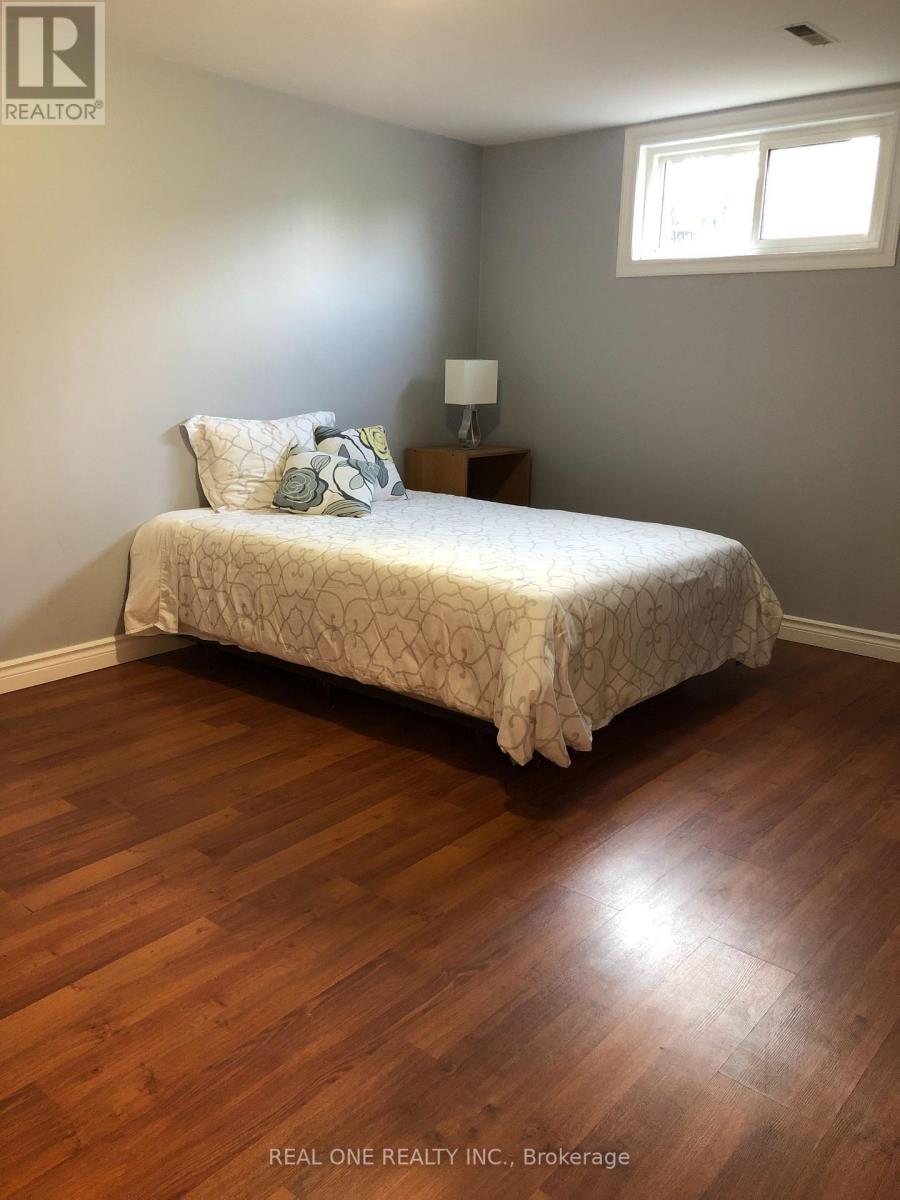 Photo 10 of Lower 1161 Shadeland Drive, Mississauga ON
