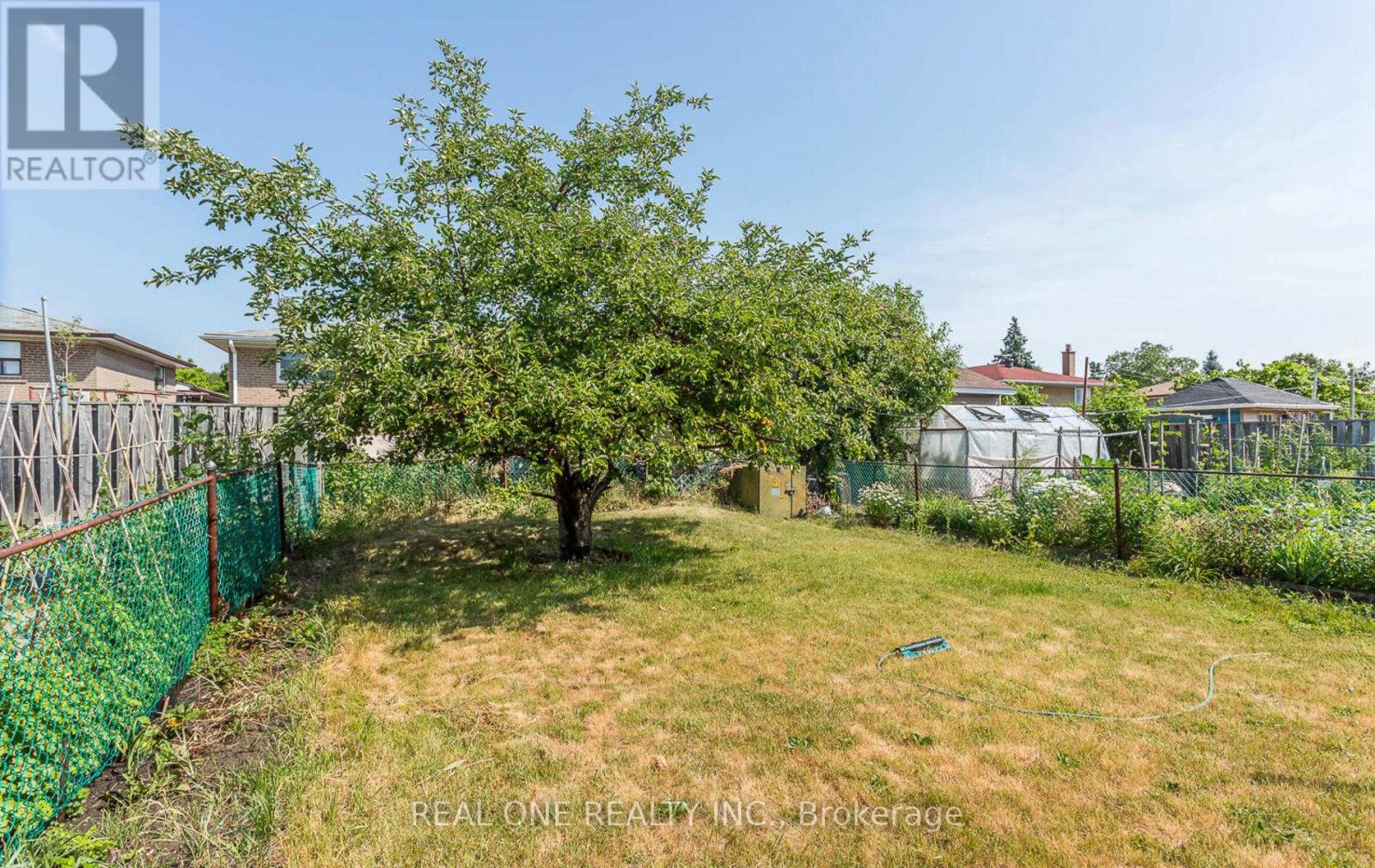 Photo 18 of Lower 1161 Shadeland Drive, Mississauga ON