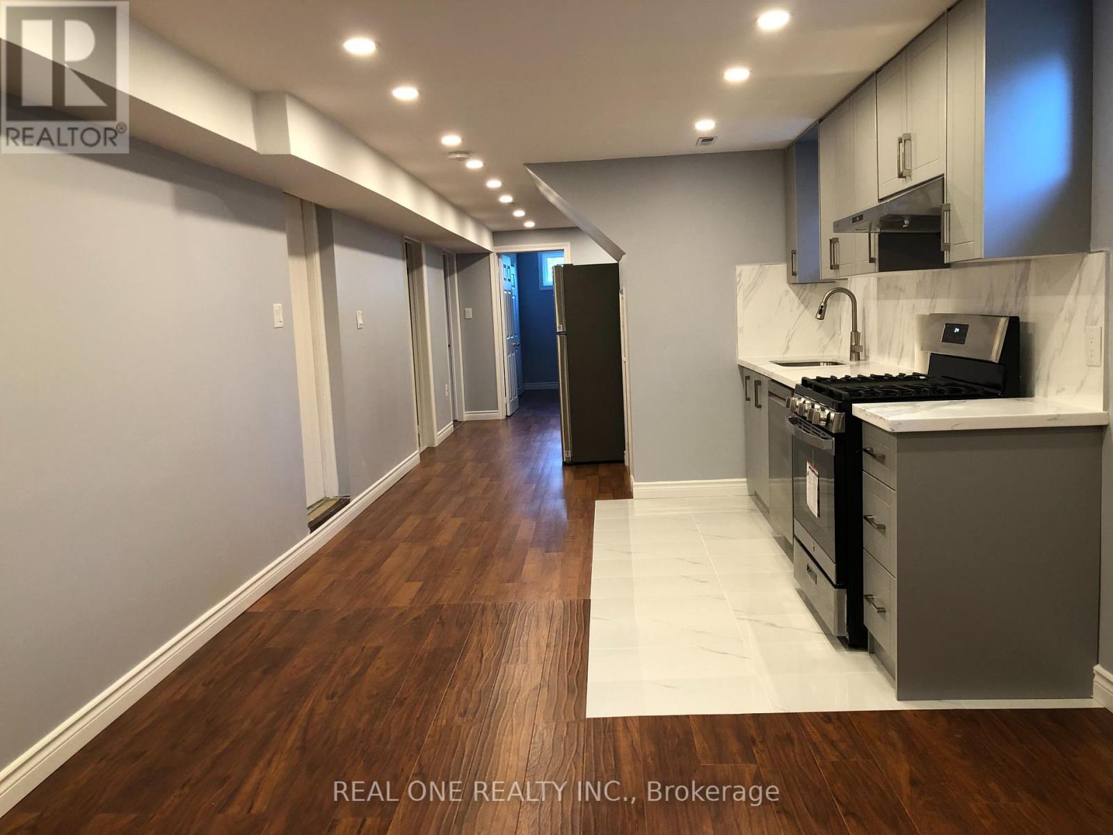 Photo 5 of Lower 1161 Shadeland Drive, Mississauga ON