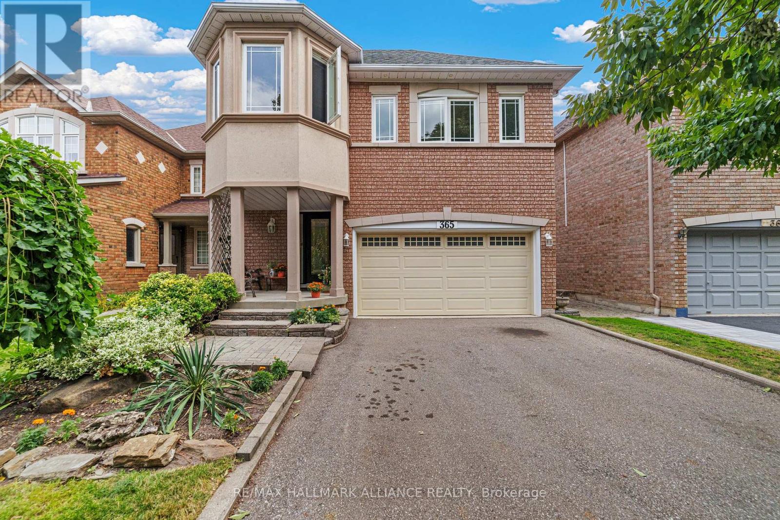 Photo 1 of 365 Turnberry Crescent, Mississauga ON