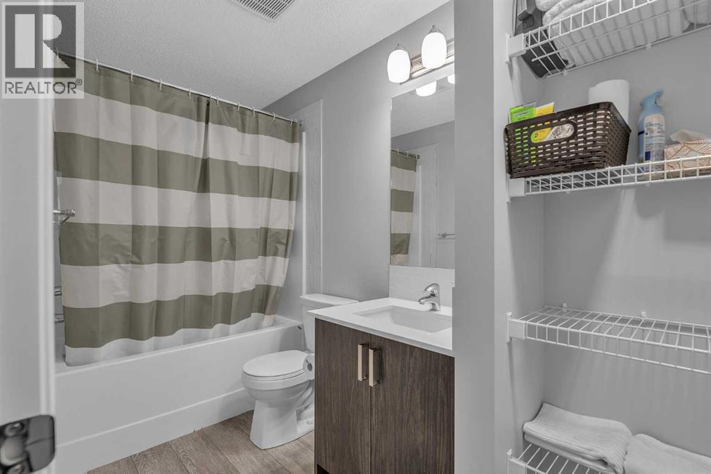 Photo 41 of 1121 Chinook Gate Bay Sw, Airdrie AB