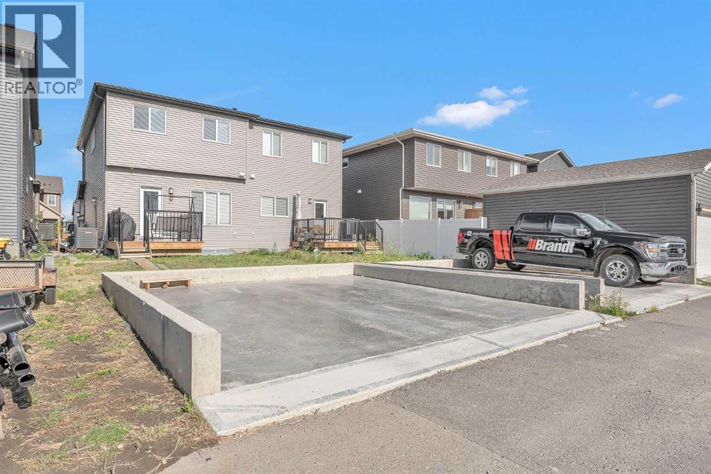 Photo 47 of 1121 Chinook Gate Bay Sw, Airdrie AB