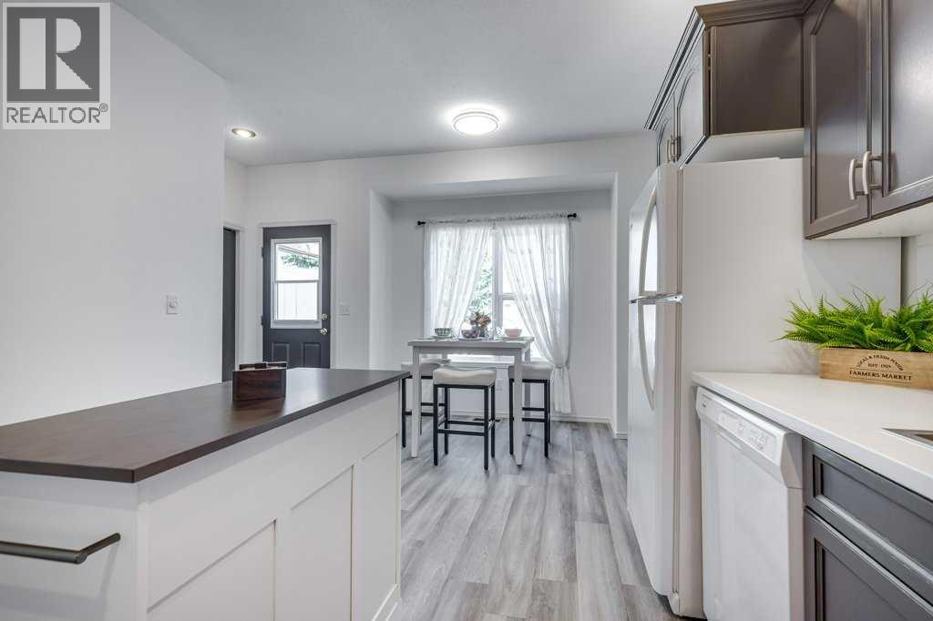 Photo 15 of 7 Adams Close, Red Deer AB