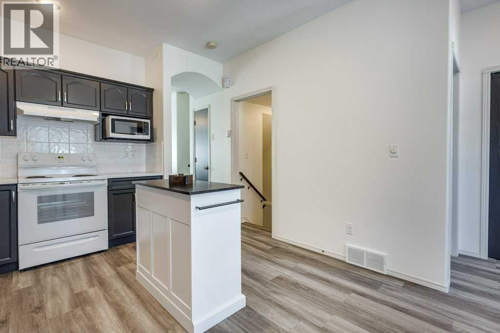 Photo 13 of 7 Adams Close, Red Deer AB