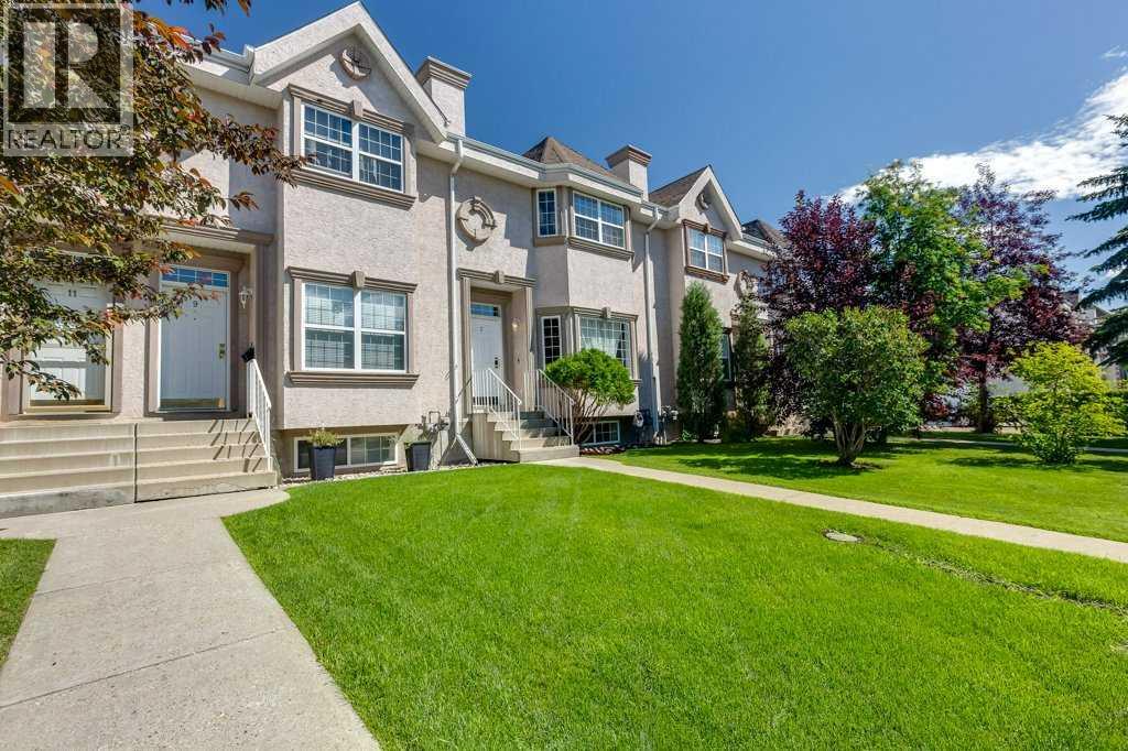 Photo 2 of 7 Adams Close, Red Deer AB